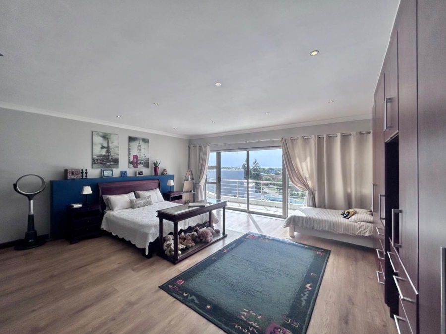 4 Bedroom Property for Sale in Jeffreys Bay Central Eastern Cape